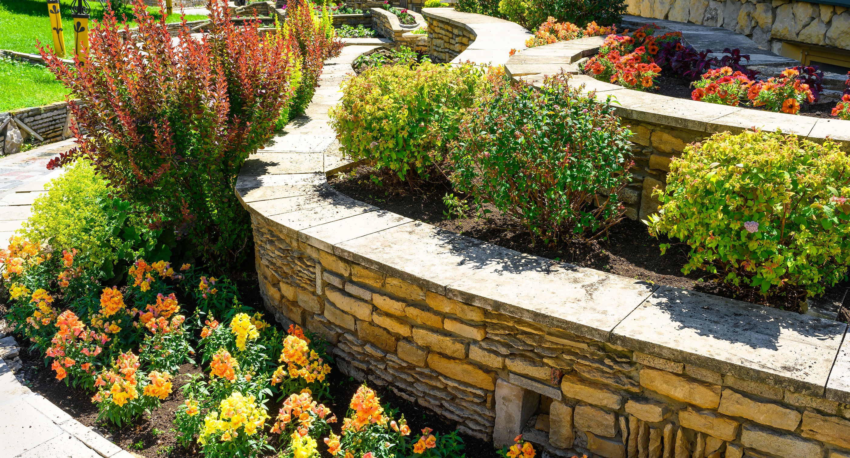 Brooklyn Park Retaining Wall and Garden Wall Near Me